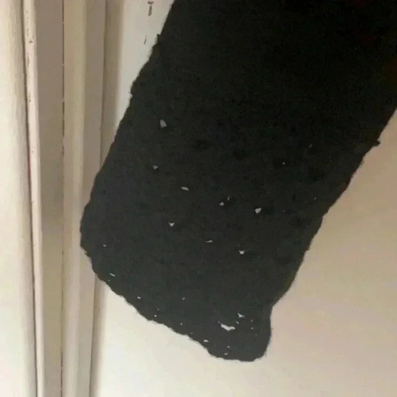 Gloria Vanderbilt Crochet Trimmed Sweater in Size Medium - Picture 4 of 7